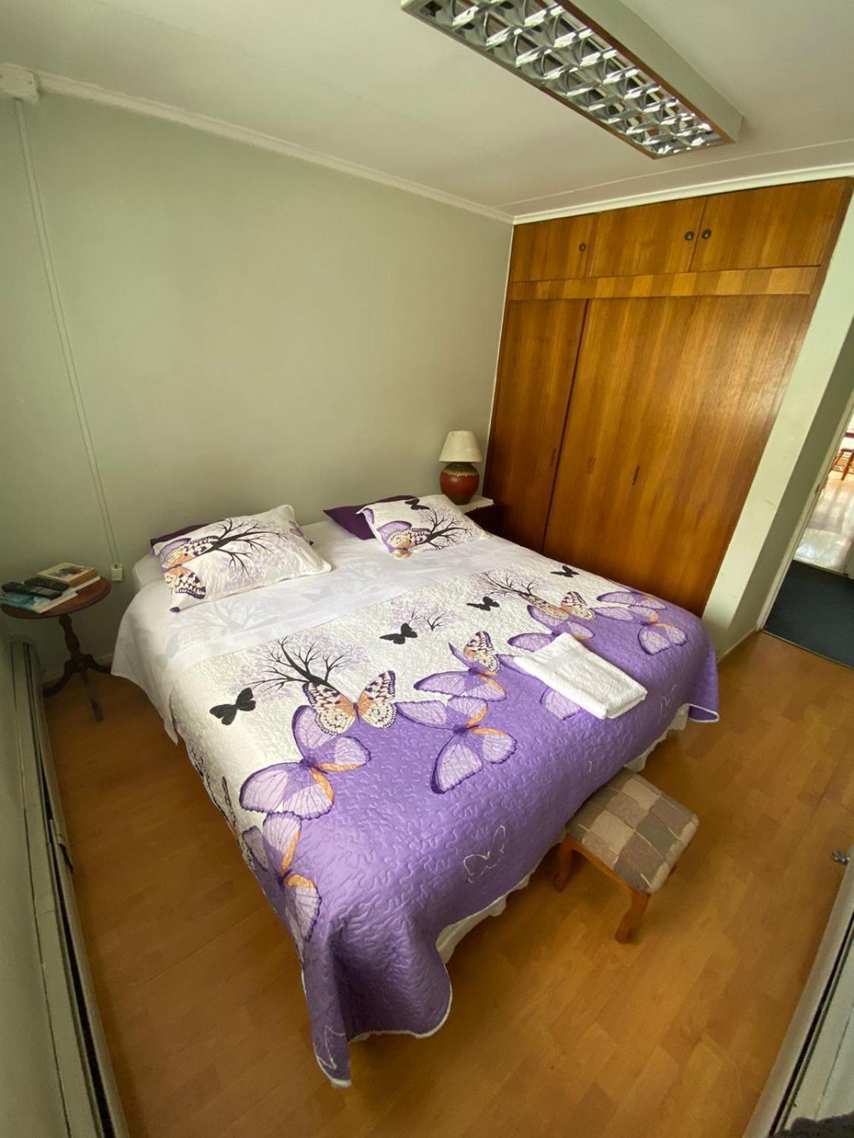 بونتا أريناس Karol Hostal المظهر الخارجي الصورة
