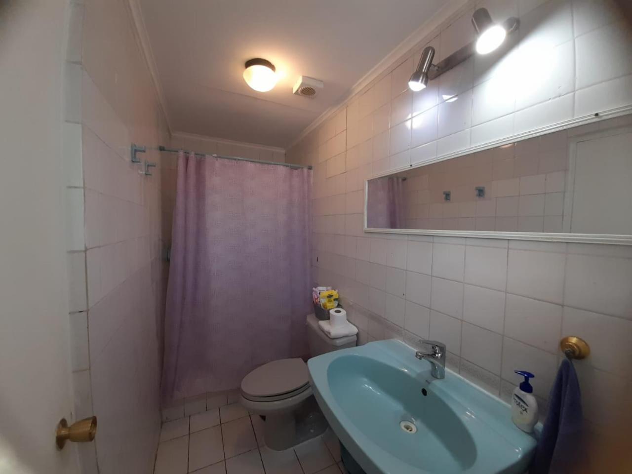 بونتا أريناس Karol Hostal المظهر الخارجي الصورة